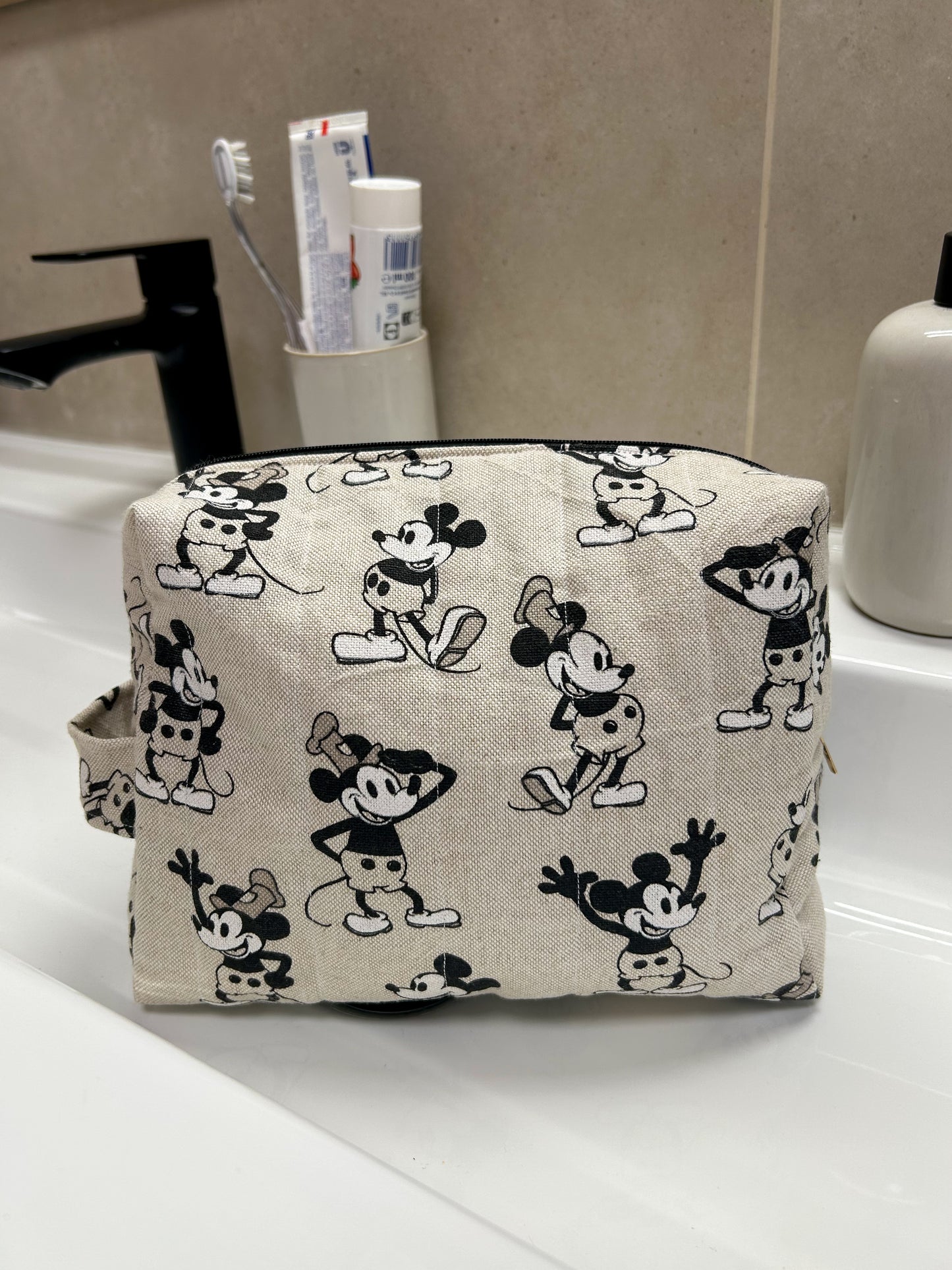 Trousse de toilette XXL matelassée - old Mickey