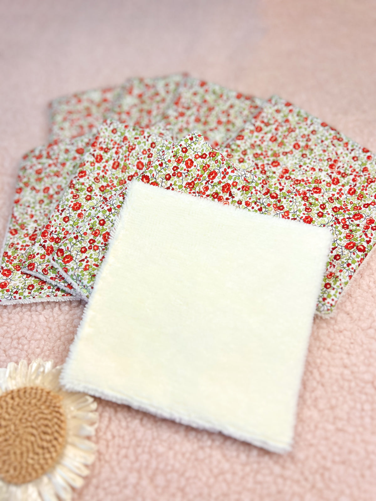 Lingettes lavables fleurs rouges - lot de 8 lingettes