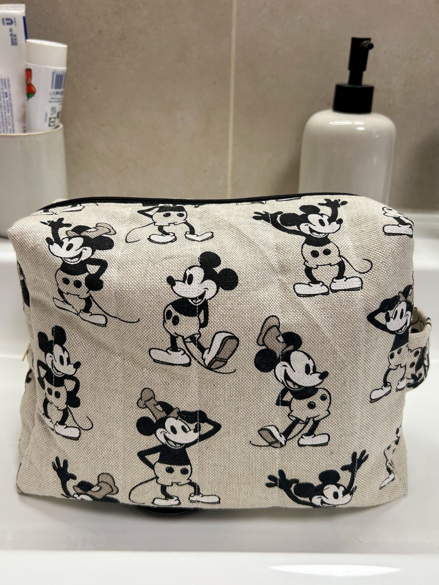 Trousse de toilette XXL matelassée - old Mickey