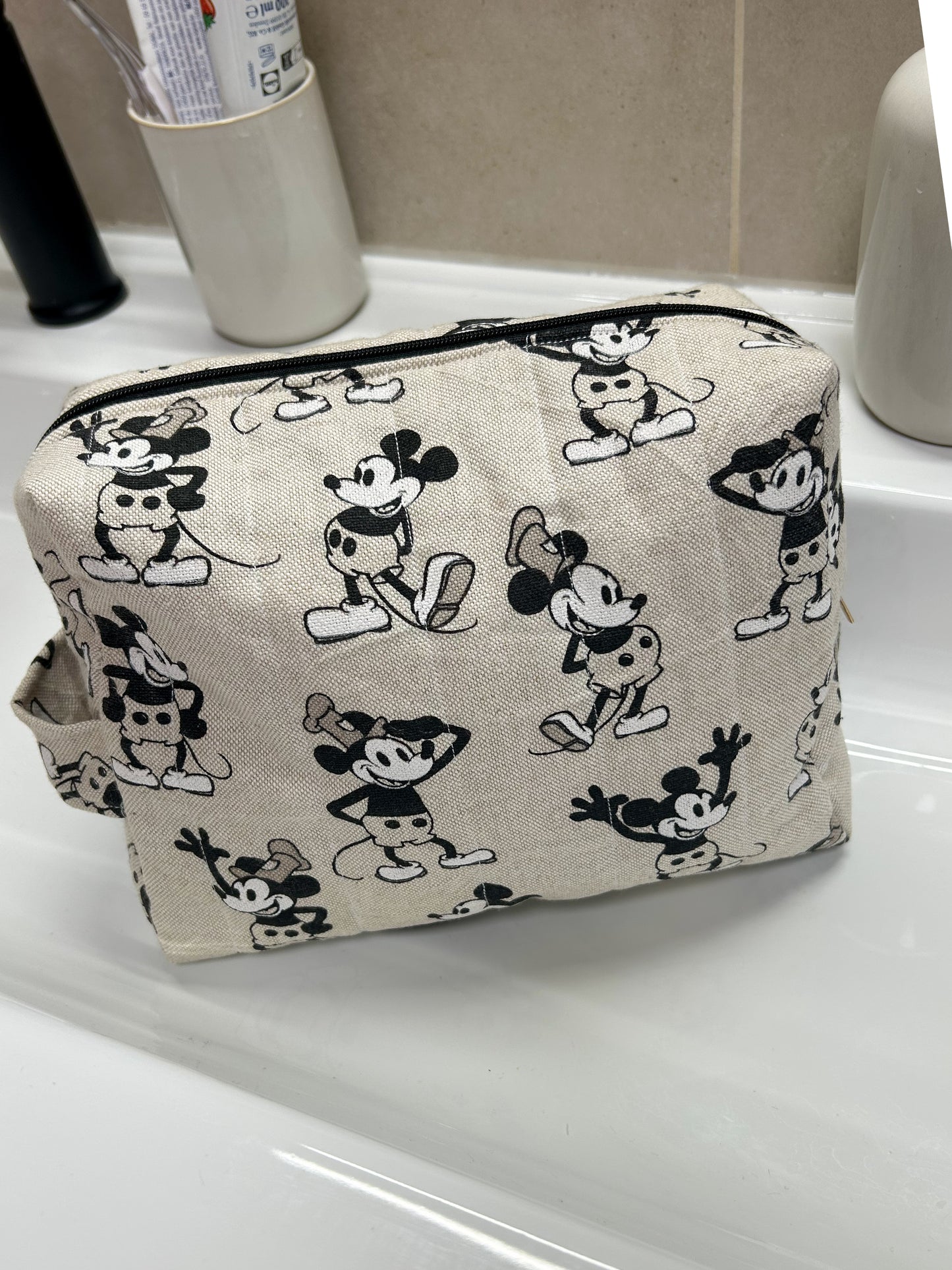 Trousse de toilette XXL matelassée - old Mickey