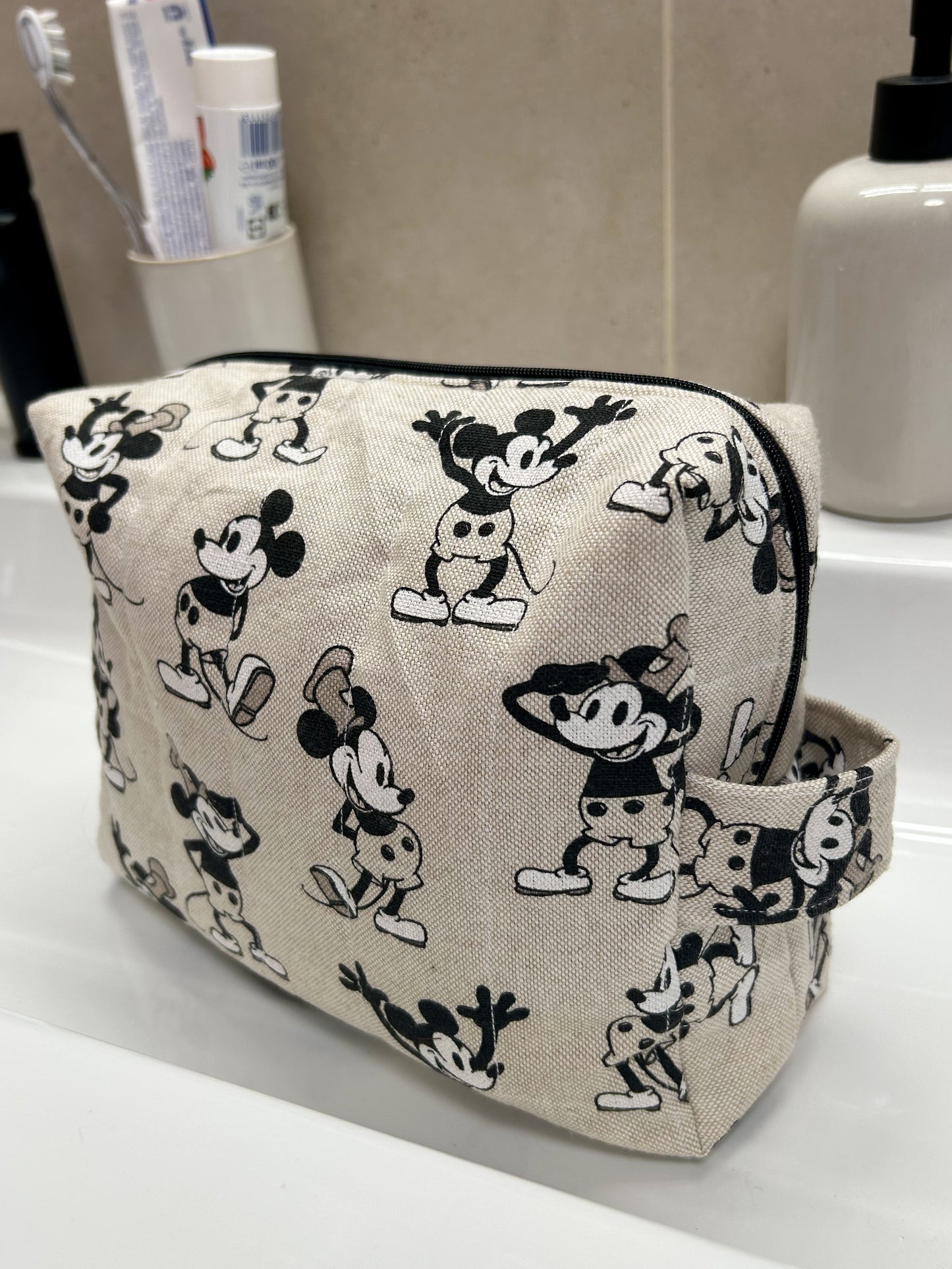 Trousse de toilette XXL matelassée - old Mickey